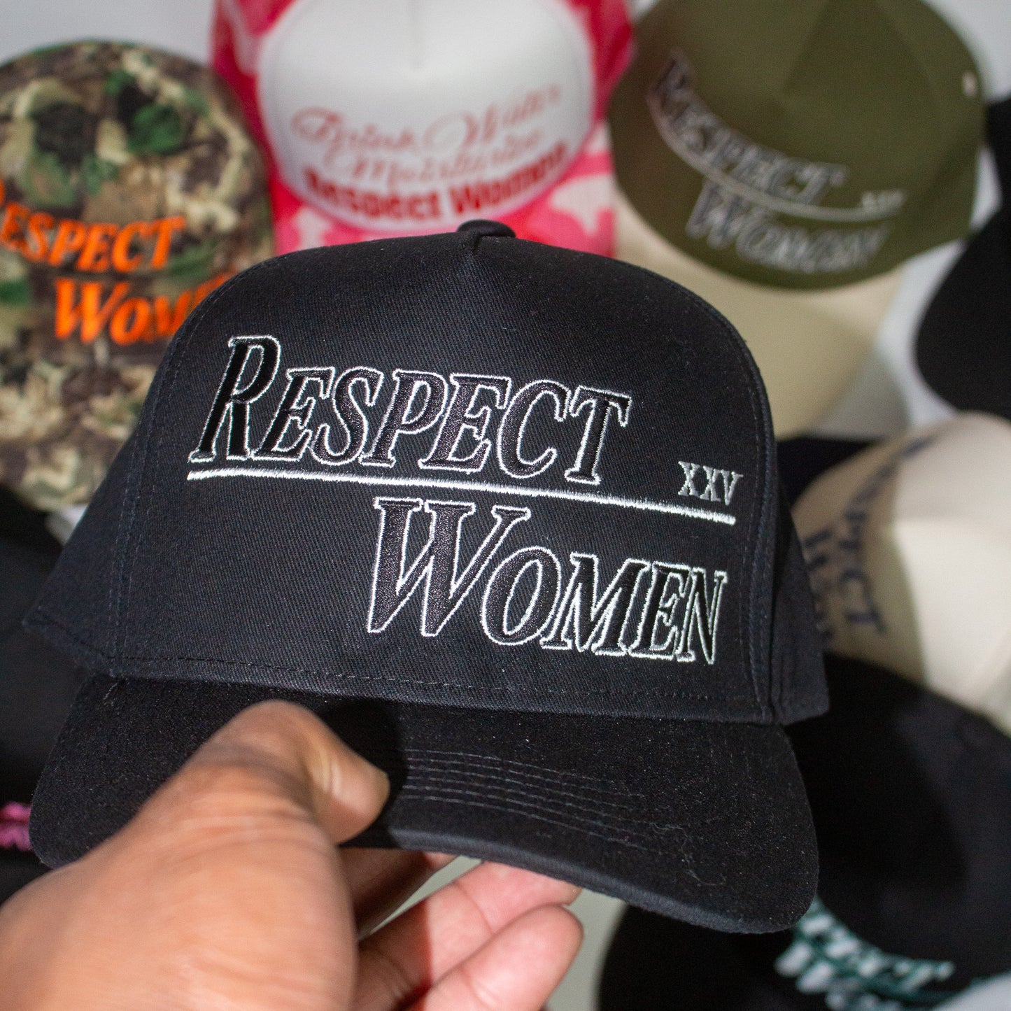 Black & White Snapback - The RW Brand